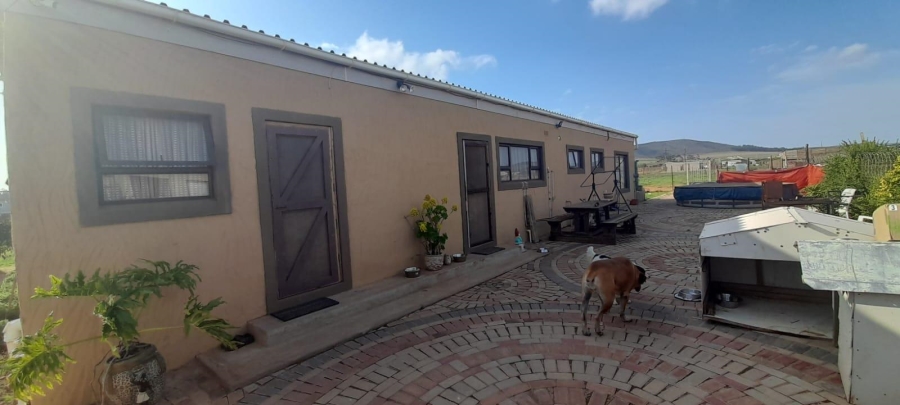 4 Bedroom Property for Sale in Hooikraal Western Cape